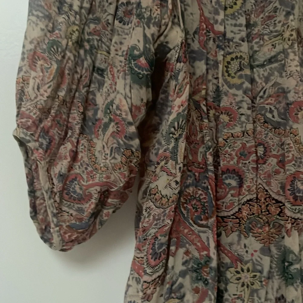 ❤️ 5/$15 dil sheer blouse - Picture 4 of 6